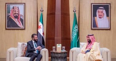 ولى العهد السعودى يستقبل الرئيس السورى.. صور