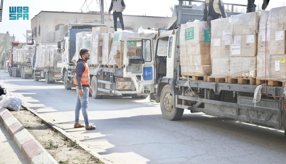 صور | وصول قوافل مساعدات سعودية جديدة لدعم مستشفيات قطاع غزة