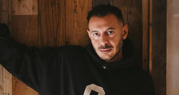 نجوم الفن يساندون مصطفى شعبان في وداع شقيقه!