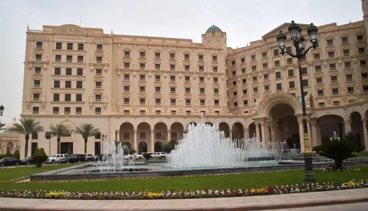 تعرف على أسباب طرد الرياض للمرتزقة من " الريتز" بالرياص