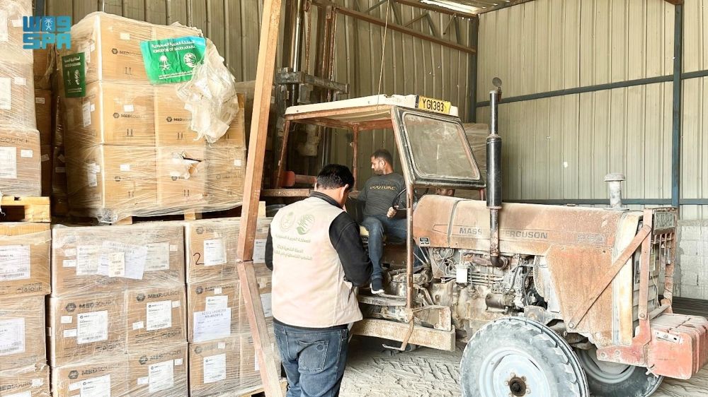 صور | وصول قوافل مساعدات سعودية جديدة لدعم مستشفيات قطاع غزة