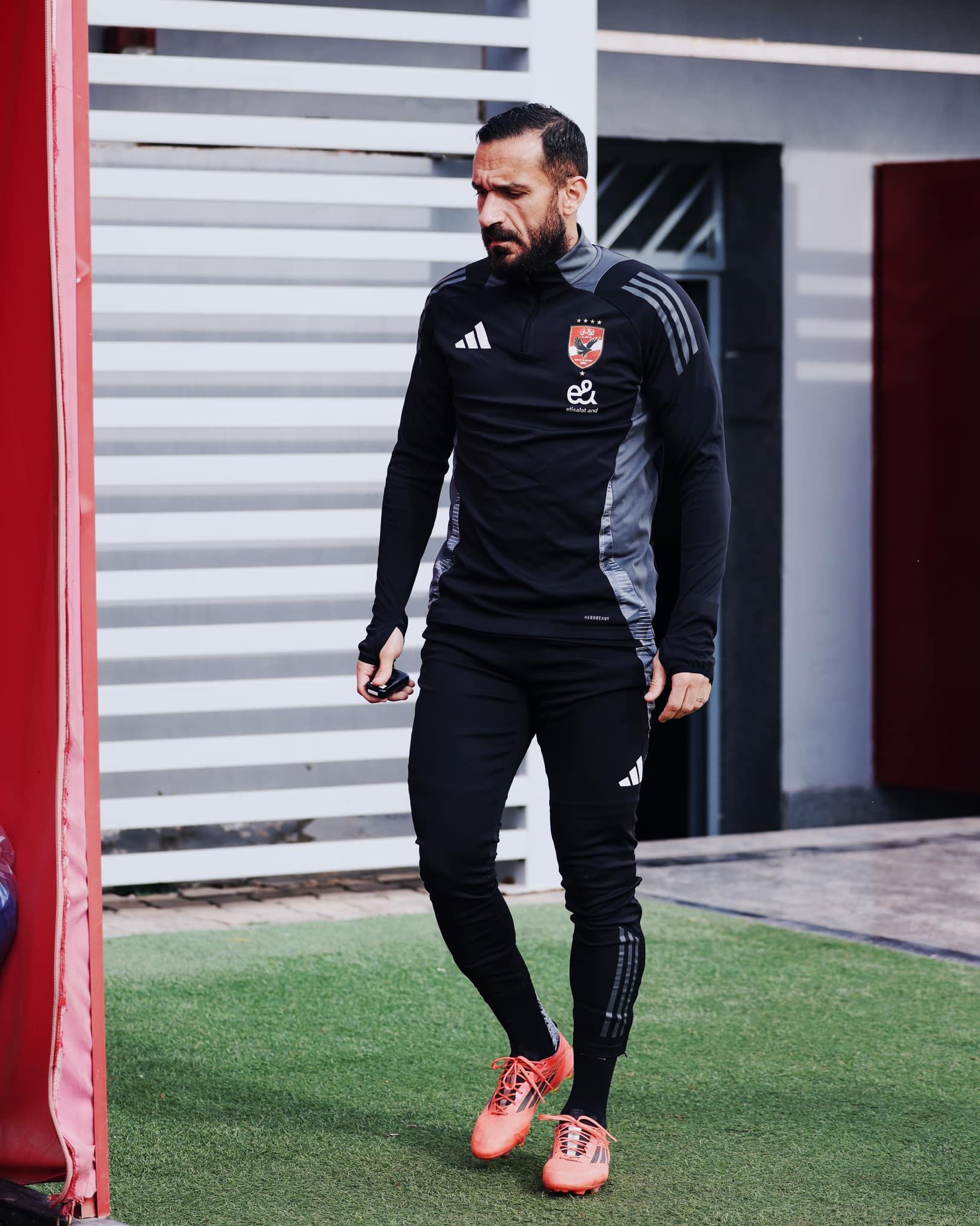 الحزن يسيطر على "معلول" فى مران الأهلى اليوم