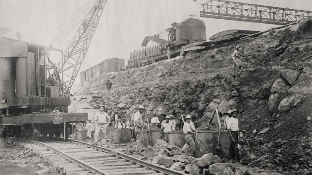 صراع أمريكي صيني على شريان التجارة العالمي.. ما أهمية قناة بنما؟