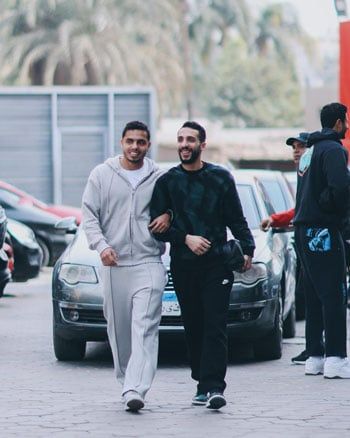 "ضحكة أفشة وبن شرقي" الأبرز فى إطلالات نجوم الأهلى بالتتش