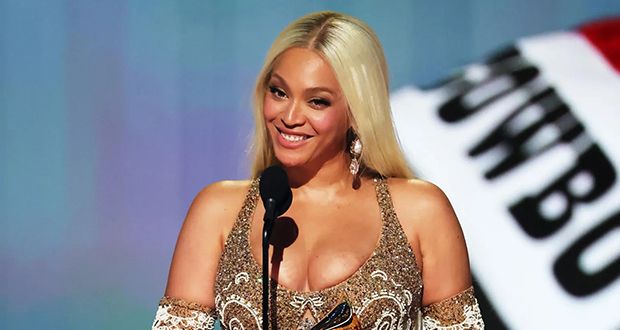 بيونسيه تفوز بأرفع جوائز غرامي للمرة الأولى