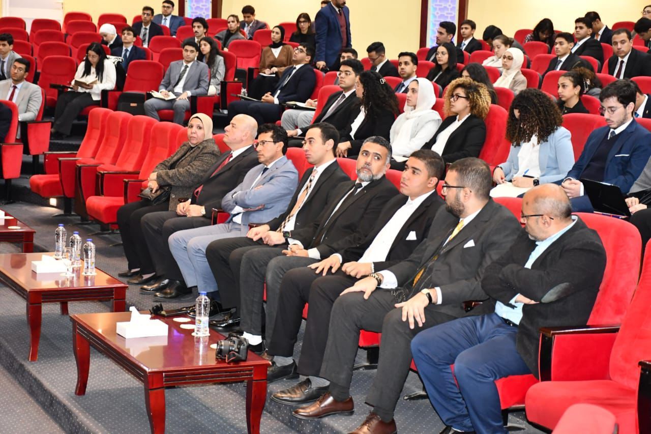 وزير الشباب والرياضة ووزير الموارد المائية والري يلتقيان الشباب في حوار مفتوح