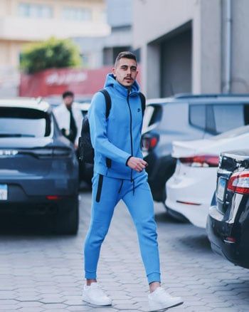 "ضحكة أفشة وبن شرقي" الأبرز فى إطلالات نجوم الأهلى بالتتش