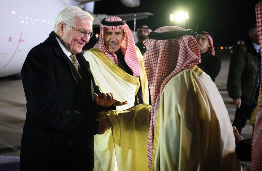 الخليج اليوم .. الرئيس الألماني يزور الشرق الأوسط لبحث الوضع في سوريا