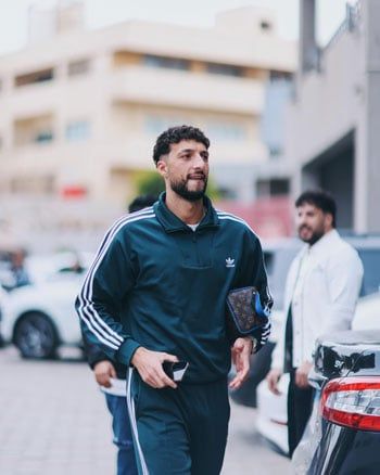 "ضحكة أفشة وبن شرقي" الأبرز فى إطلالات نجوم الأهلى بالتتش