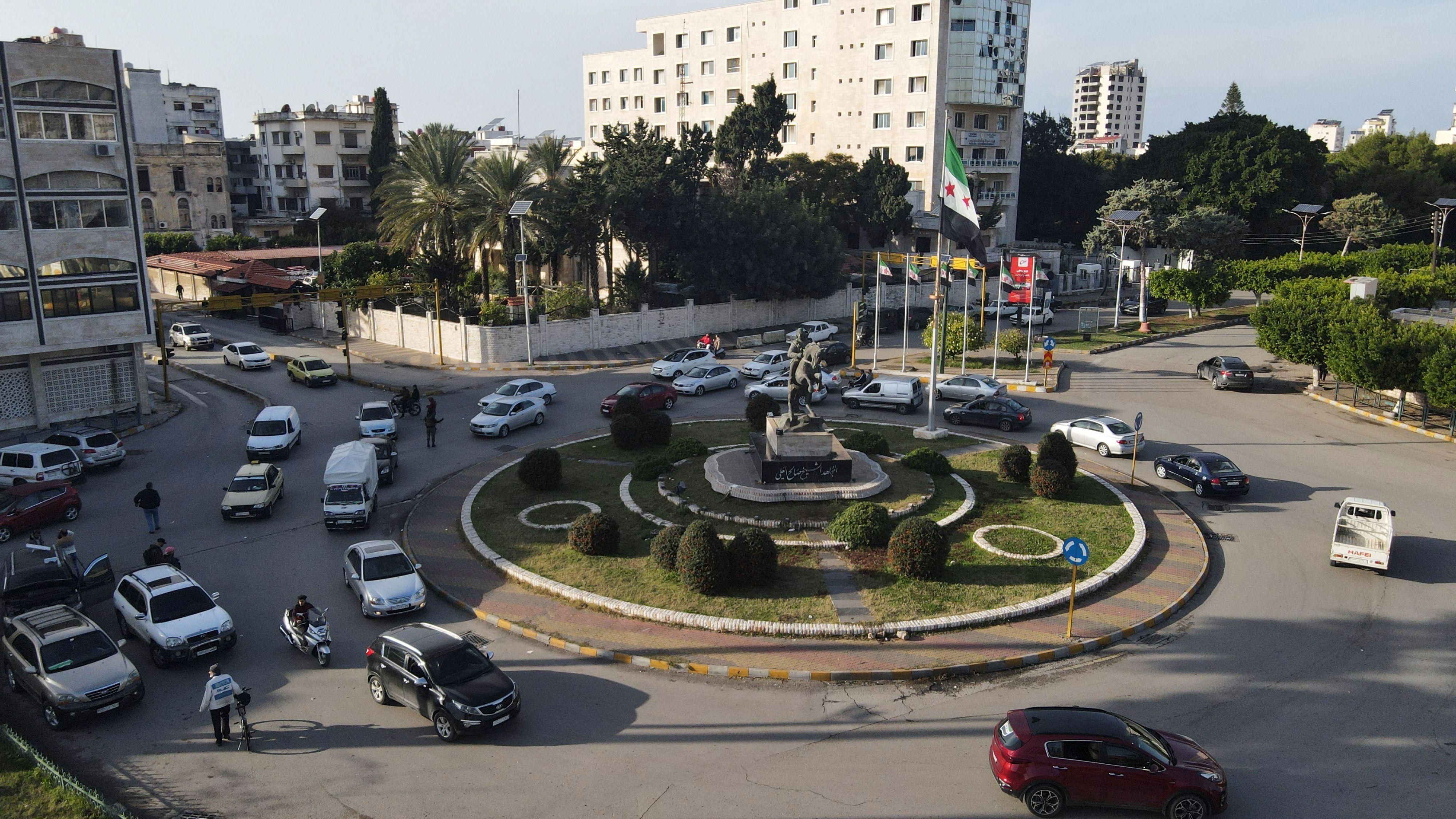 هل تنجح سوريا بإعادة بناء الجسور مع الخليج؟