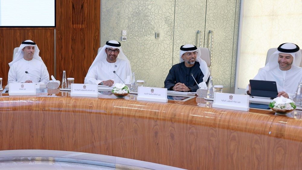 برئاسة محمد بن راشد.. مجلس الوزراء يعتمد الاستراتيجية الوطنية للأمن السيبراني وسياسة واجهات التطبيقات الرقمية