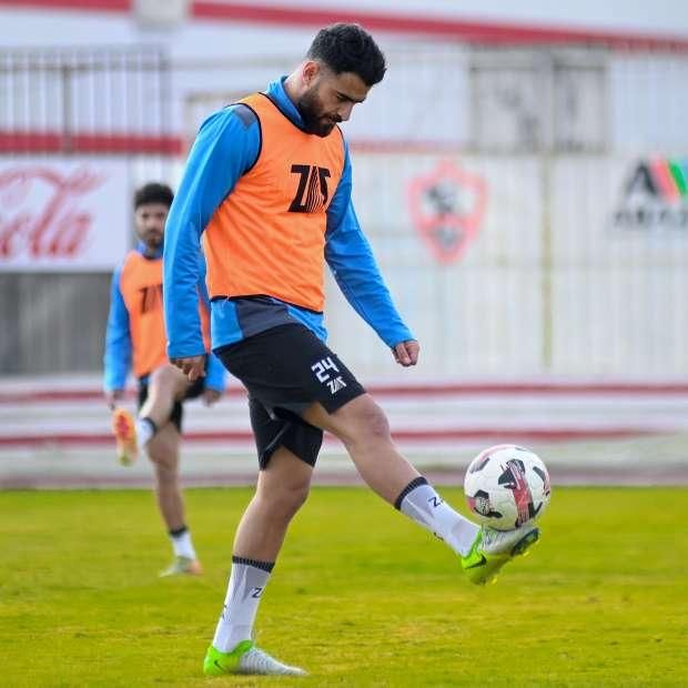 تفاصيل عملية جراحية يخضع لها حمزة المثلوثي.. استبدال جزء من الركبة