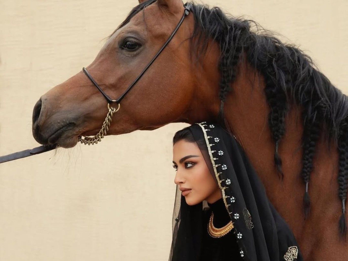 أفكار مكياج يوم التأسيس السعودي.. اختاريه من وحي مدونات الموضة