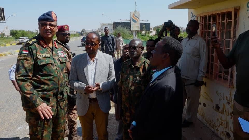 إبراهيم جابر يوجه بالبدء فوراً في تأهيل جسر شمبات ويشيد بعودة سوق امدرمان ومستشفى أمدرمان للعمل