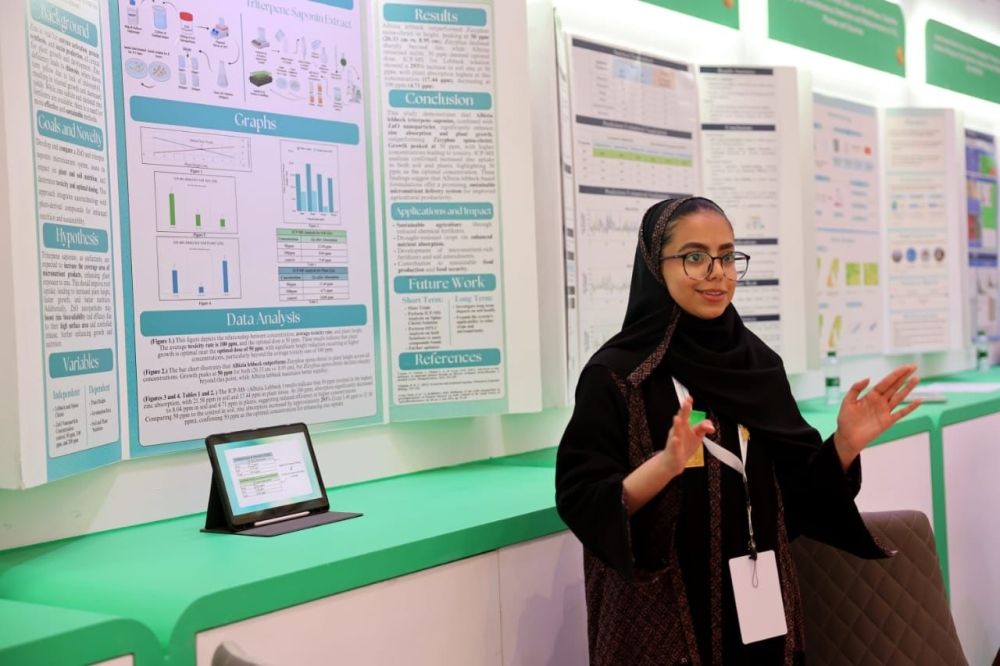 200 مشروع علمي وابتكاري يتنافسون في معرض "إبداع 2025"