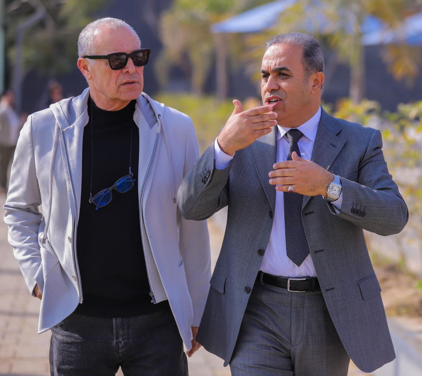 أبو ريدة يصطحب رئيس الاتحاد الليبي في جولة داخل مقر اتحاد الكرة الجديد