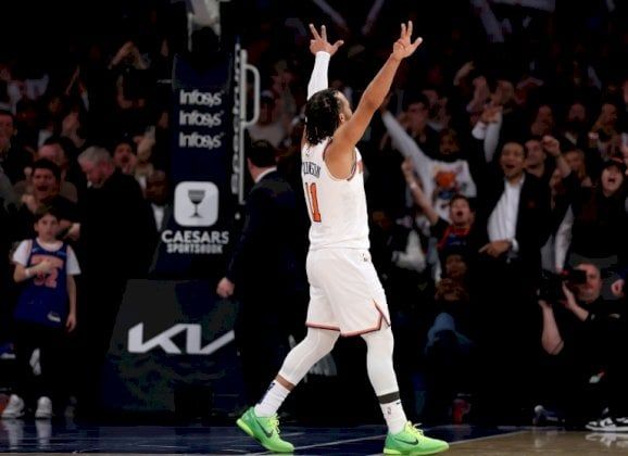 أن بي ايه: نيكس يُسقط روكتس ويحقق فوزه الـ33 بقيادة برونسون