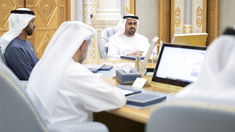 الامارات | ذياب بن محمد: تطوير مبادرات تواكب استراتيجية الدولة في العمل الخيري والتنموي