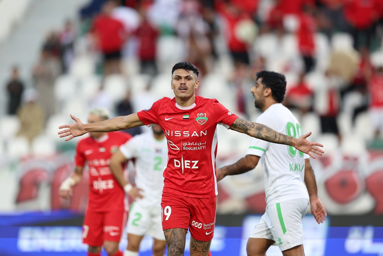 الامارات | اكتسح دبا الحصن بثلاثية.. شباب الأهلي «بطل الشتاء»