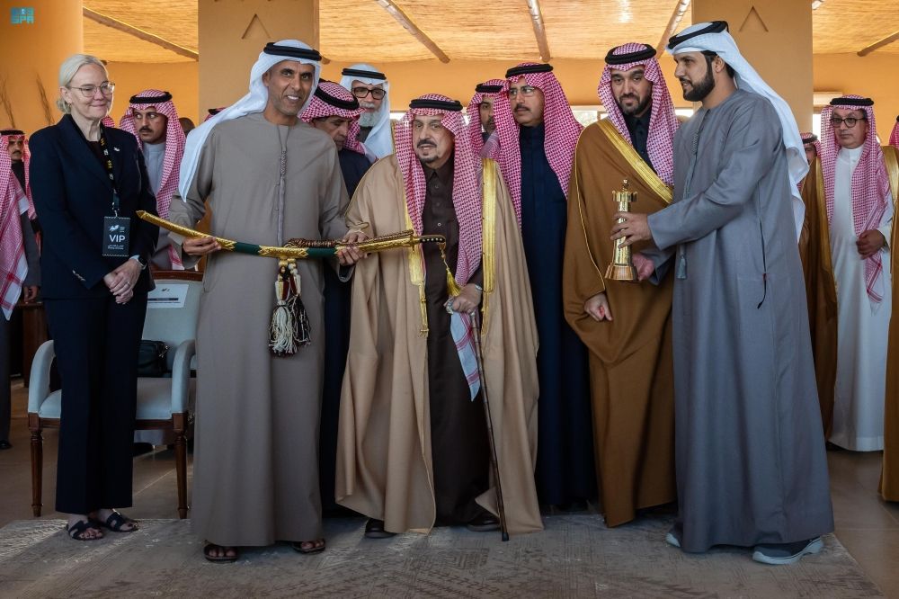 أمير الرياض يتوج الفائزين في مهرجان خادم الحرمين الشريفين للهجن