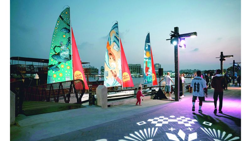 الامارات | أشرعة الفن ترفرف على خور دبي