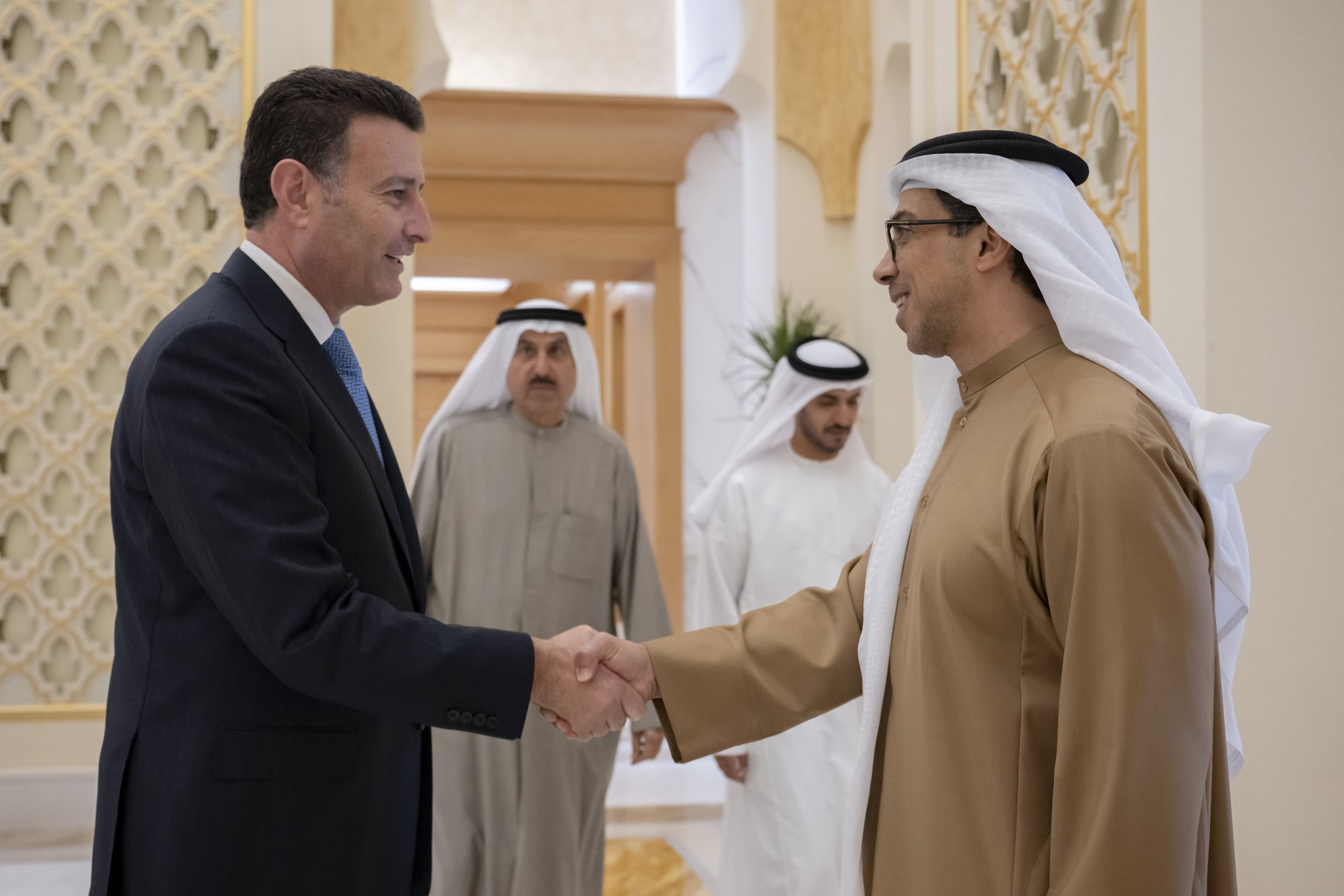 الامارات | منصور بن زايد يستقبل رئيس مجلس النواب الأردني