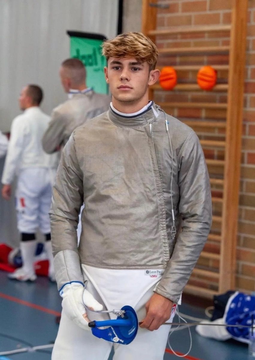 الفتى المعجزة: جوشوا برايدن يقود جيلًا جديدًا من المبارزين البريطانيين