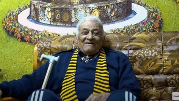 تفاصيل المرض المتسبب في وفاة الفنان صالح العويل.. انتهى بغيبوبة تامة