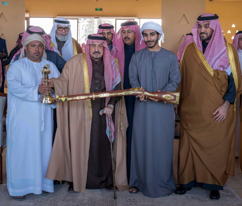 أمير الرياض يتوج الفائزين في مهرجان خادم الحرمين الشريفين للهجن