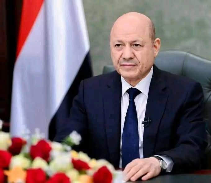 أنباء عن استقالة رشاد العليمي من مجلس القيادة الرئاسي