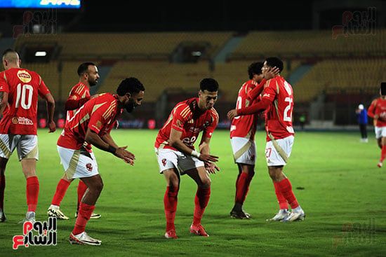 الشوط الأول.. الأهلي يتقدم على بتروجت بهدف إمام عاشور