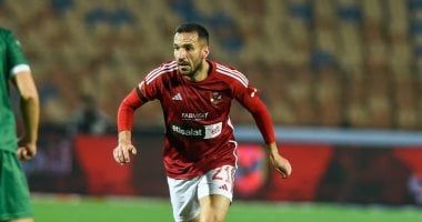 هل يضم الأهلي لاعب محلى أو فلسطينى لحل أزمة الجناح بعد قيد علي معلول؟