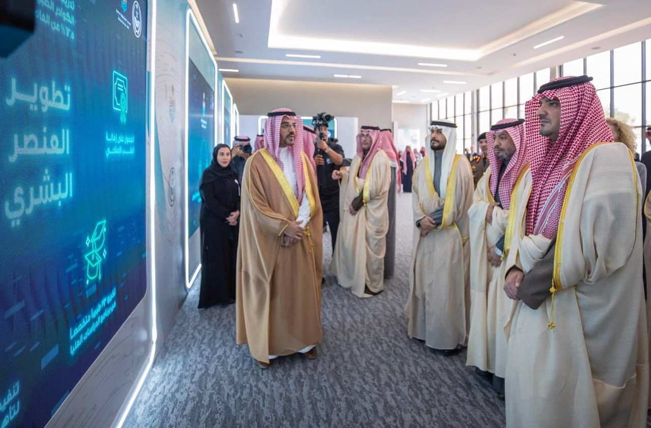 وزير الداخلية يُدشن مركز عزم للتمكين النفسي والمجتمعي .. فيديو وصور