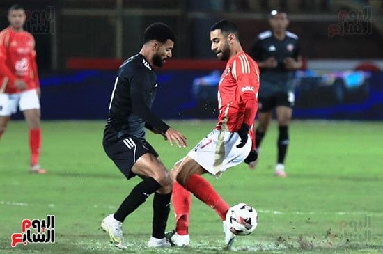 الشوط الأول.. الأهلي يتقدم على بتروجت بهدف إمام عاشور