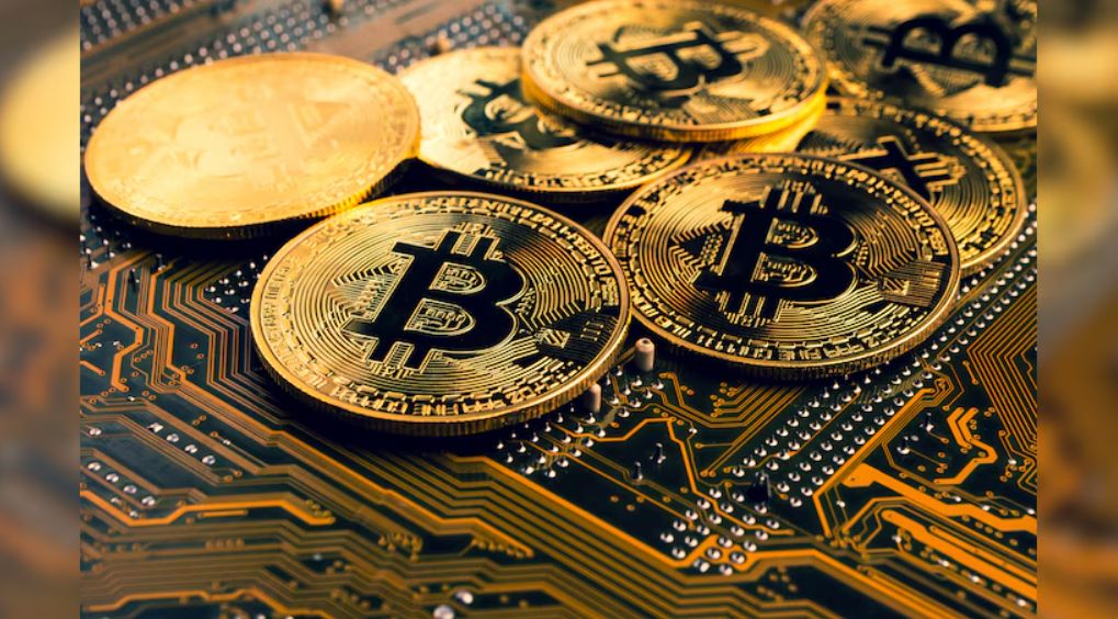 سعر البيتكوين يفقد مستوى 100 ألف دولار والايثيريوم يحاول التعافي والعودة لمستوى 3000 دولار