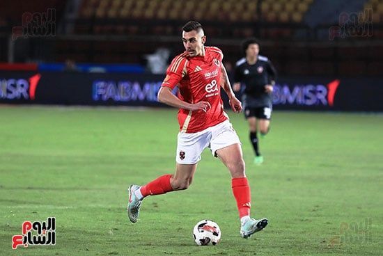 الشوط الأول.. الأهلي يتقدم على بتروجت بهدف إمام عاشور