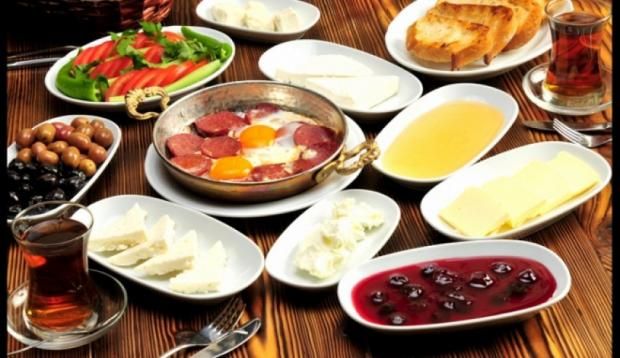 لا تهمل وجبة الإفطار.. هل عدم تناولها يؤدي للإصابة بأمراض مزمنة؟