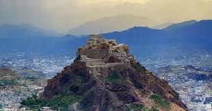 المخلافي يعطل بئر ماء في تعز