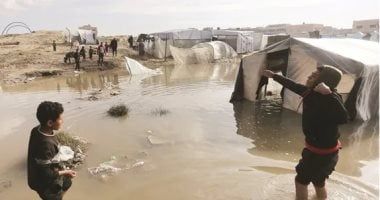 غرق مئات خيام النازحين نتيجة الأمطار والرياح الشديدة برفح ومواصى خان يونس