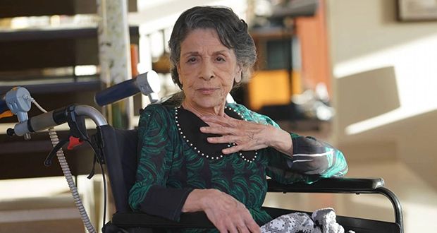 سامية الجزائري على كرسي متحرك.. صور تثير القلق