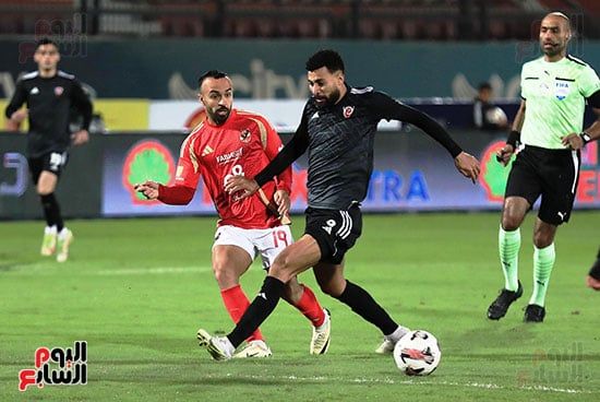 الشوط الأول.. الأهلي يتقدم على بتروجت بهدف إمام عاشور