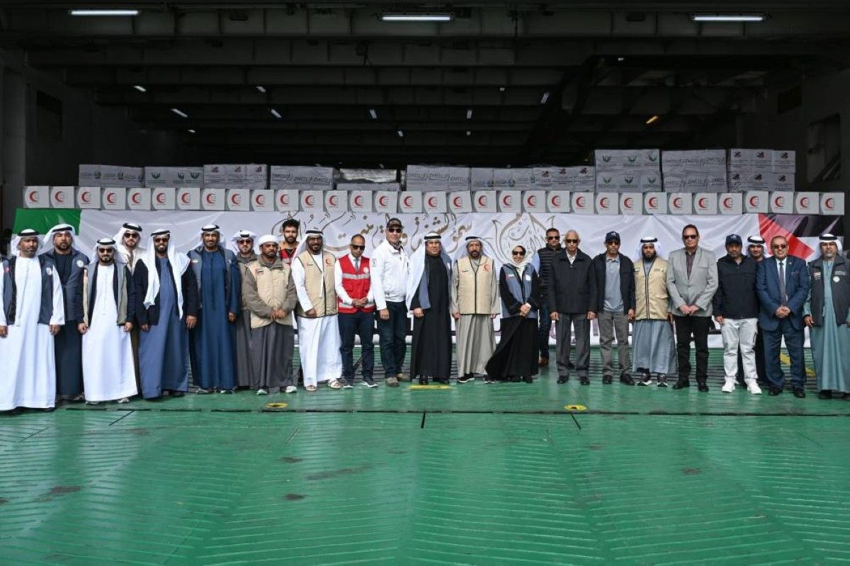 الخليج اليوم .. هدية من "أم الإمارات" إلى الشعب الفلسطيني .. وصول سفينة المساعدات الإماراتية السادسة لميناء العريش