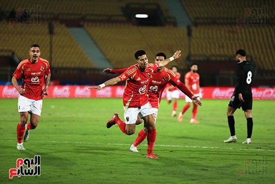 الشوط الأول.. الأهلي يتقدم على بتروجت بهدف إمام عاشور
