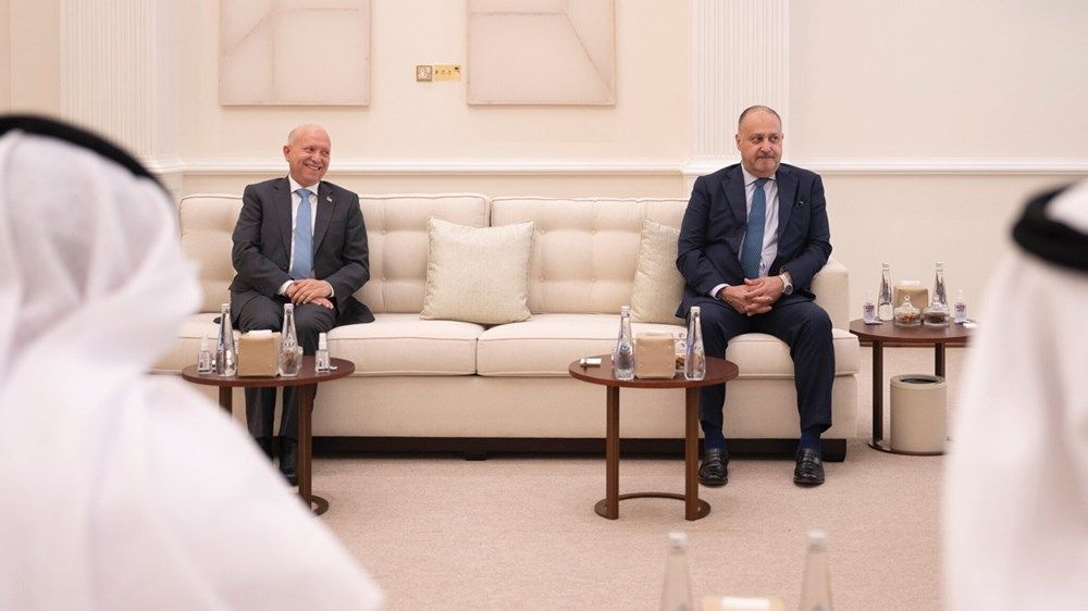 خالد بن محمد بن زايد يستقبل رئيس مجلس النواب الأردني