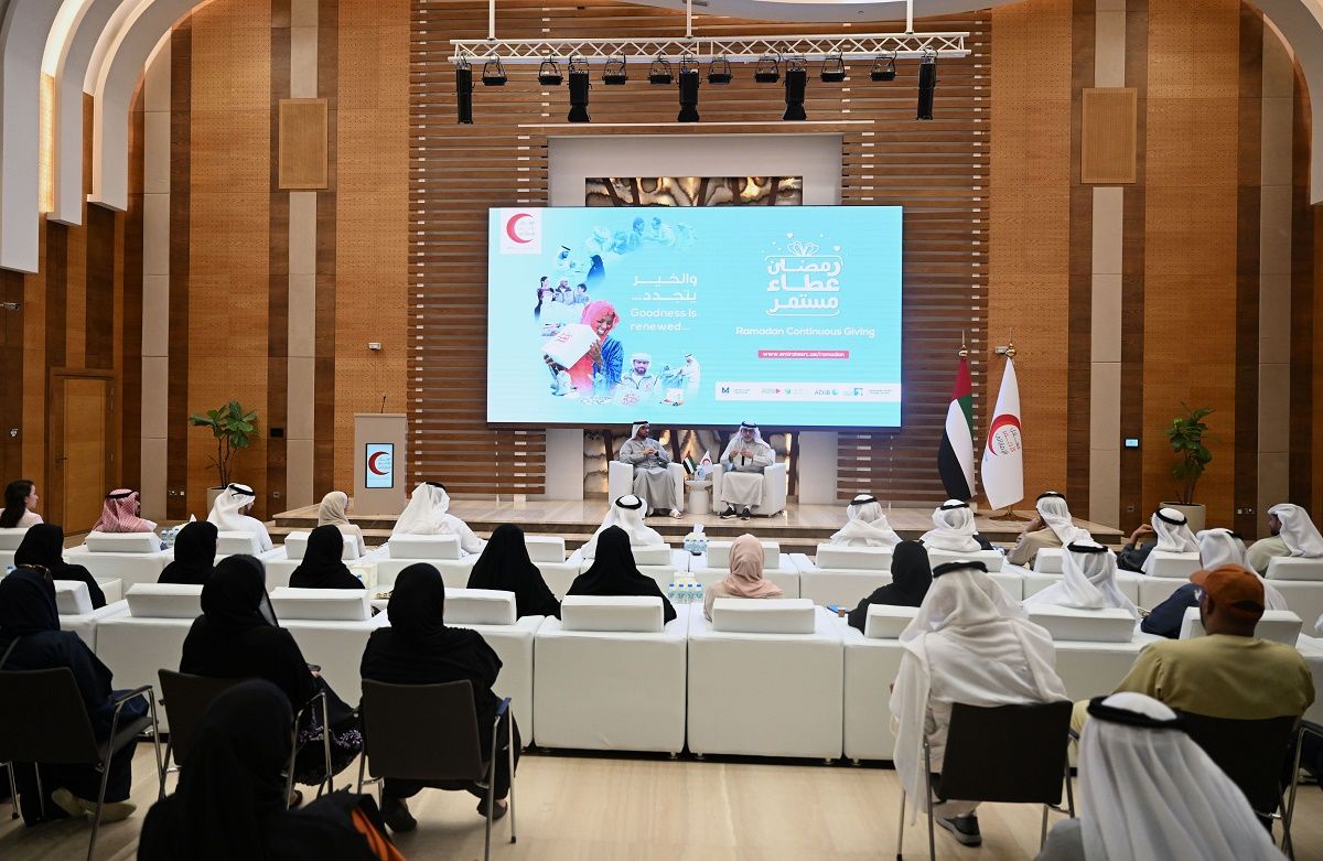 الامارات | حمدان المزروعي: محمد بن زايد رائد العمل الإنساني والخيري