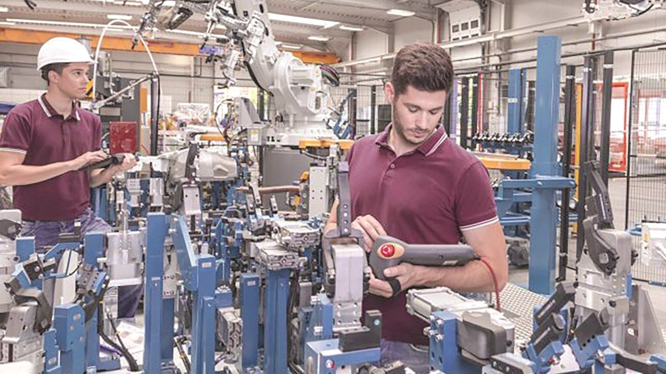 5 قطاعات اقتصادية الأكثر نمواً باستقطاب العمال المهرة