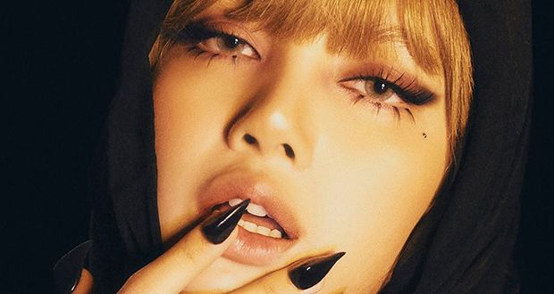 ليسا عضوة BlackPink تروج لـBORN AGAIN وتدخل عالم التمثيل