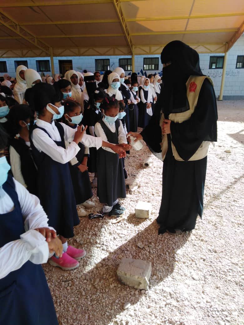 المهرة/مرصد اين للحقوق والتنمية يختم حملته التوعوية الصحية بعدد من مدارس الغيضة الحكومية و الاهلية.