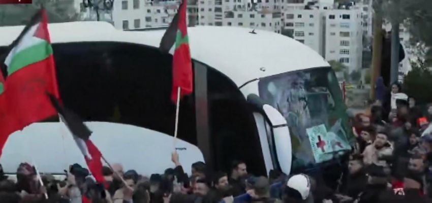 الإفراج عن 183 أسيرًا فلسطينيًا ضمن المرحلة الأولى من اتفاق وقف إطلاق النار في غزة