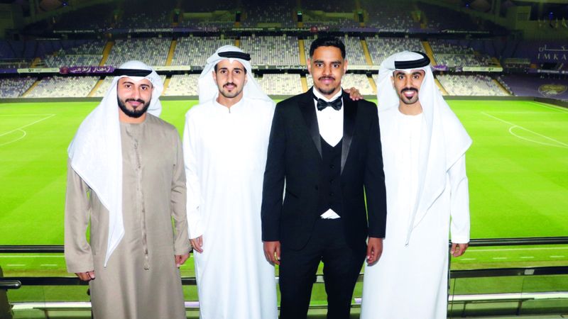 الامارات | عيناوي يقيم حفل زفافه في استاد هزاع بن زايد